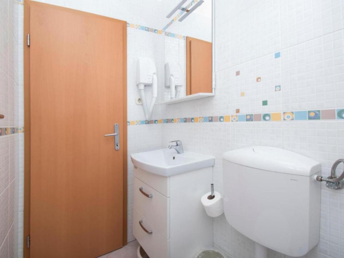Apartments Antonio Тучепи Екстер'єр фото