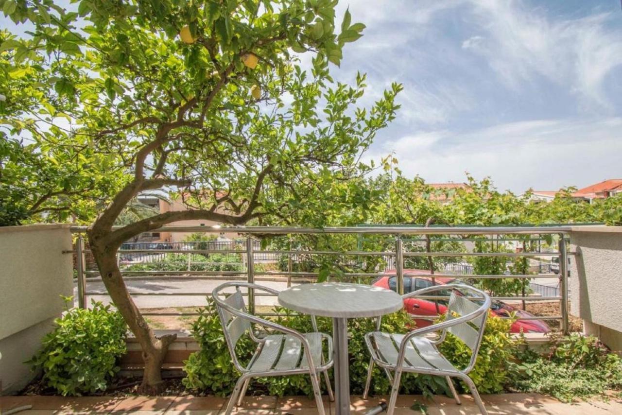 Apartments Antonio Тучепи Екстер'єр фото