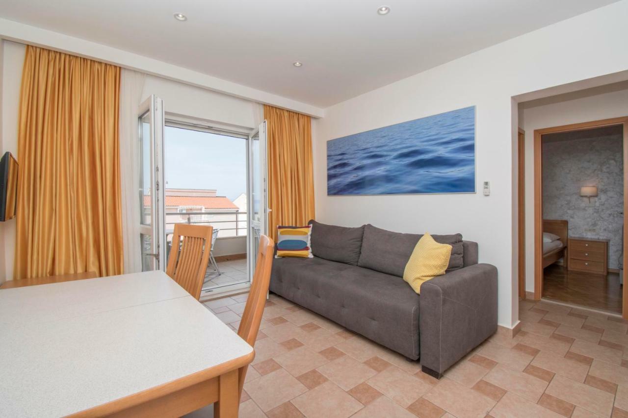Apartments Antonio Тучепи Екстер'єр фото