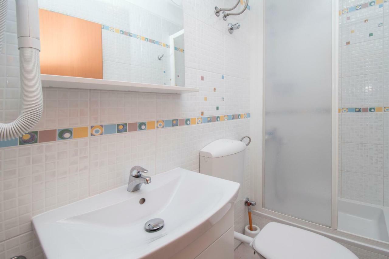 Apartments Antonio Тучепи Екстер'єр фото