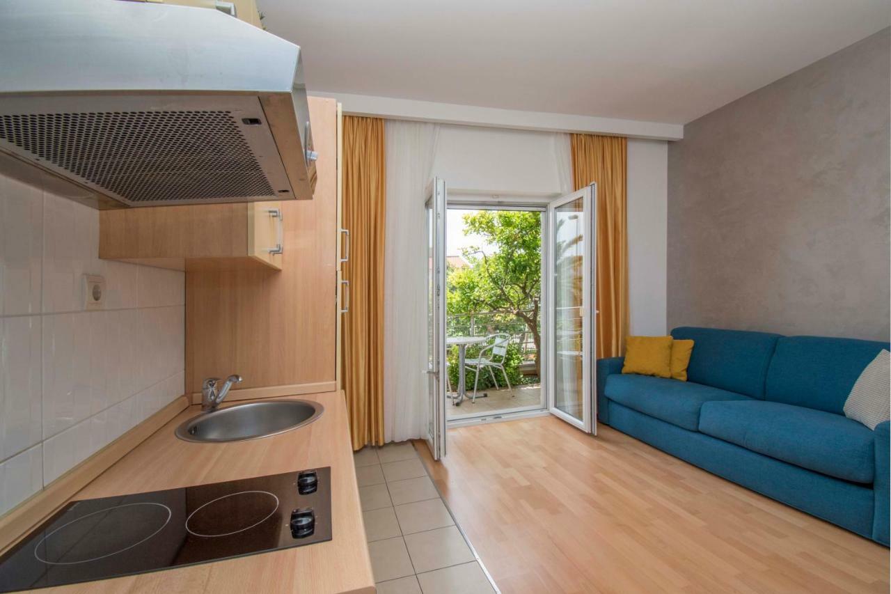 Apartments Antonio Тучепи Екстер'єр фото